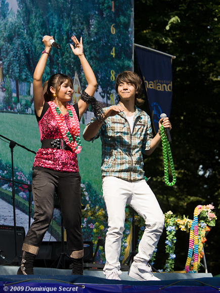 Saranyu "Ice" (ไอซ์ ศรัณยู) + Takkatan (ตั๊กแตน ชลดา)